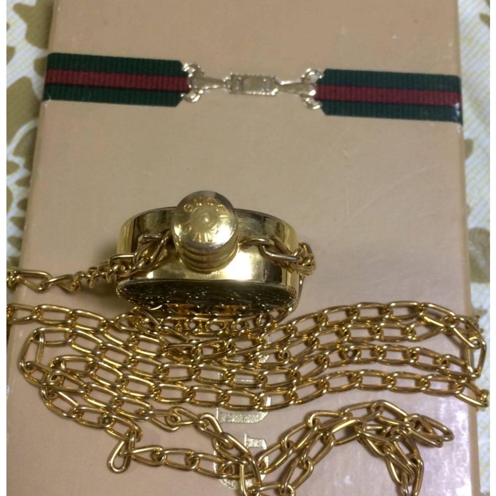 Gucci Rare Authentic Gold Tone Bottle Necklace Never Worn Comes W Original Box - Picture 2 of 3